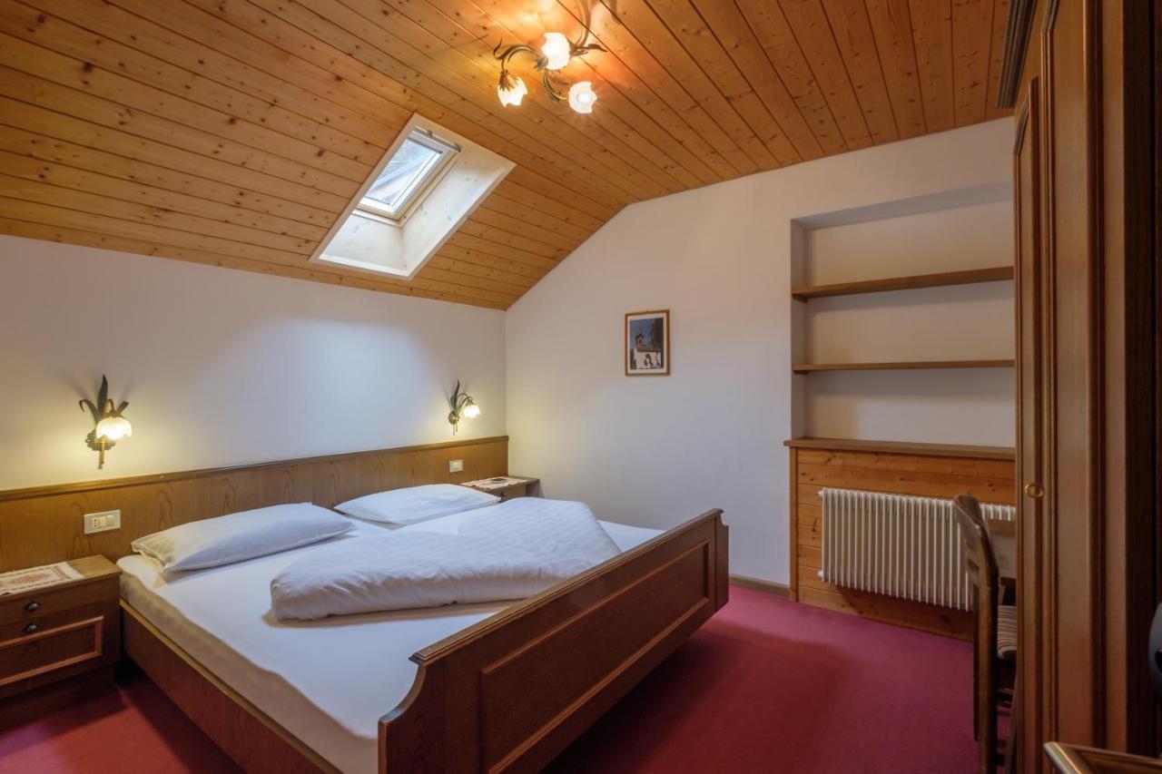 Gasthof Loewen Hotel Welschnofen Buitenkant foto