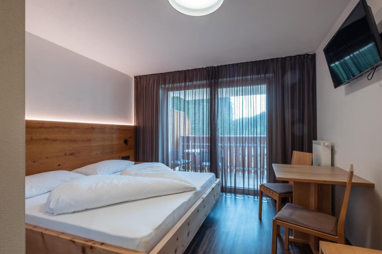 Gasthof Loewen Welschnofen Buitenkant foto