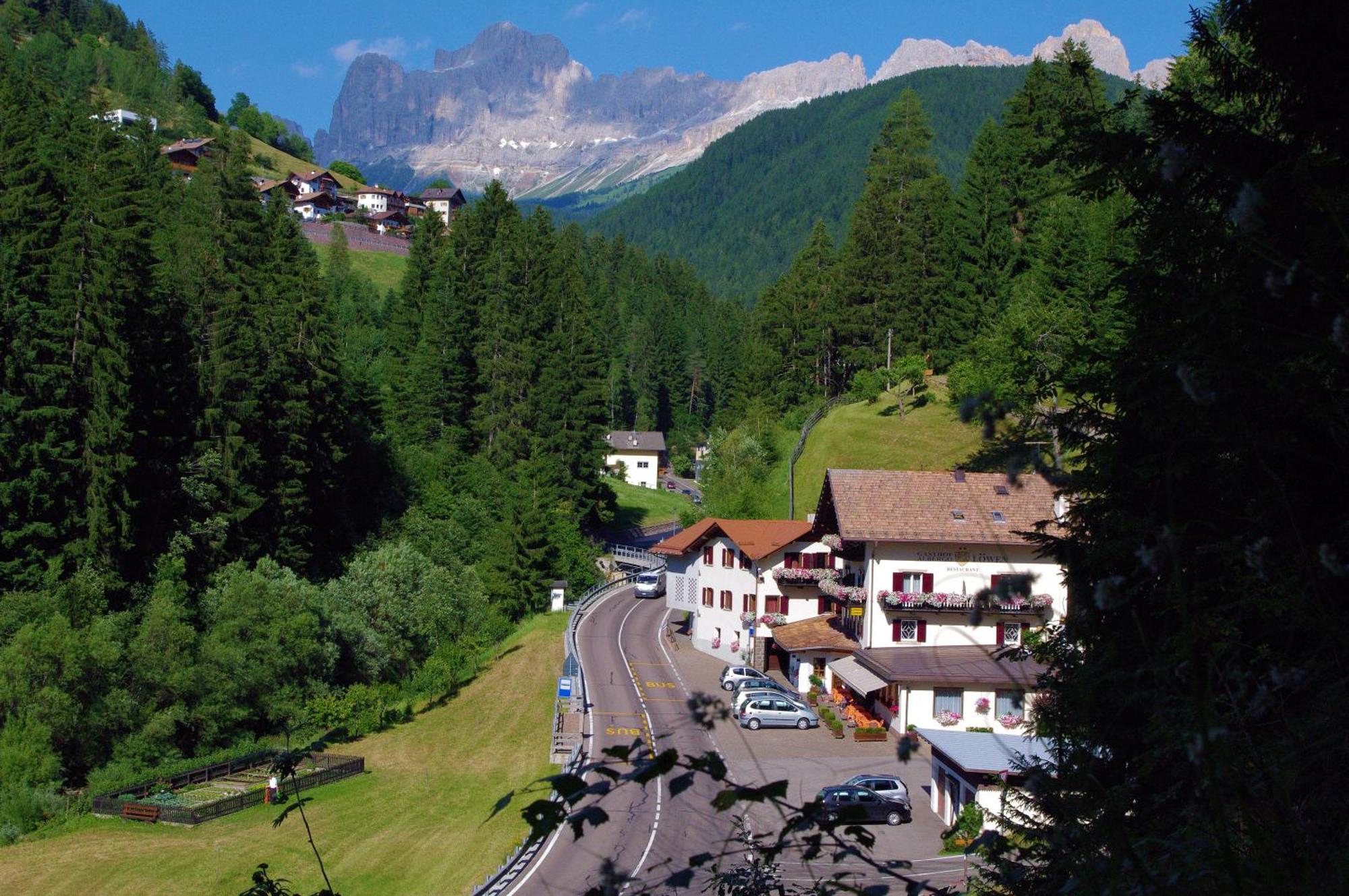 Gasthof Loewen Welschnofen Buitenkant foto