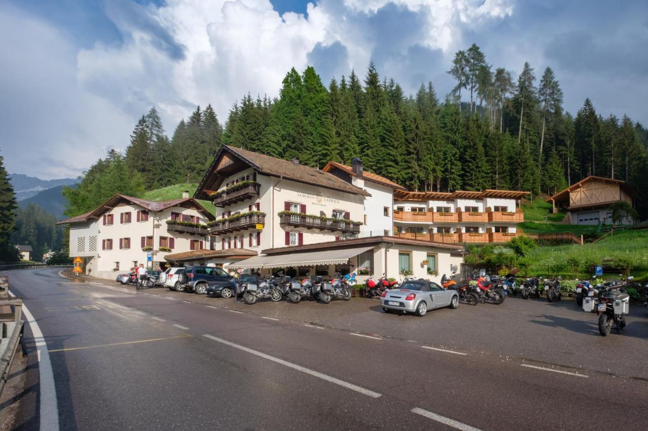 Gasthof Loewen Welschnofen Buitenkant foto